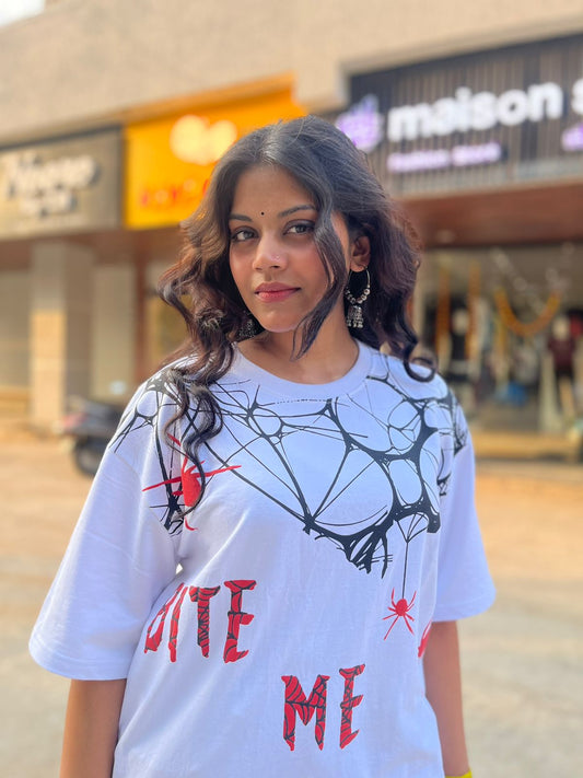 OVERSIZE T SHIRT SPIDER PRINT